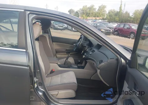 2008 Honda Accord 2.4 Lx z USA, uszkodzony, nr VIN 1HGCP26398A047721